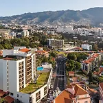 公寓 Madeira Group *
